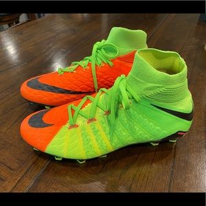 Size 5.5 Nike Hypervenom soccer cleats